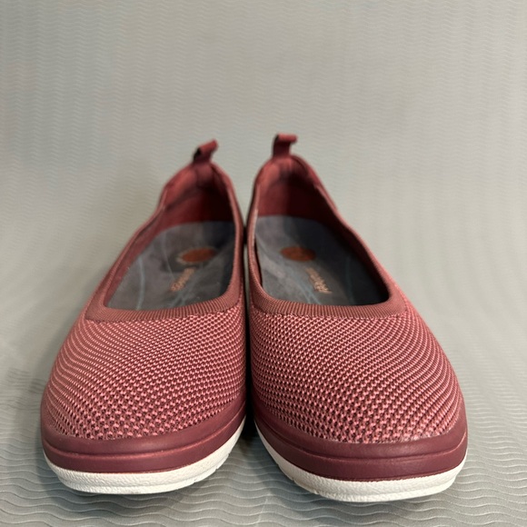 VIONIC JACEY KNIT SLIP-ON WEDGE - Picture 10 of 10